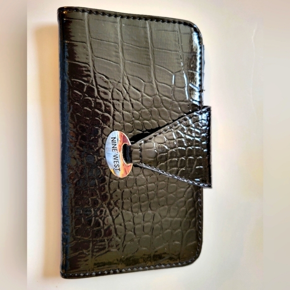 Nine West Black Patent Wallet NWOT - Picture 2 of 10